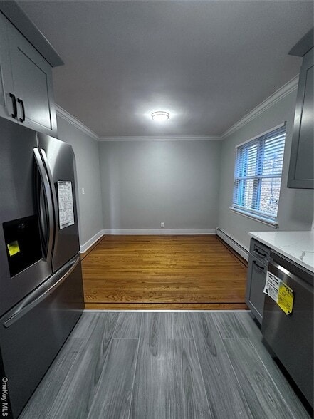 Building Photo - 1233 Lydig Ave