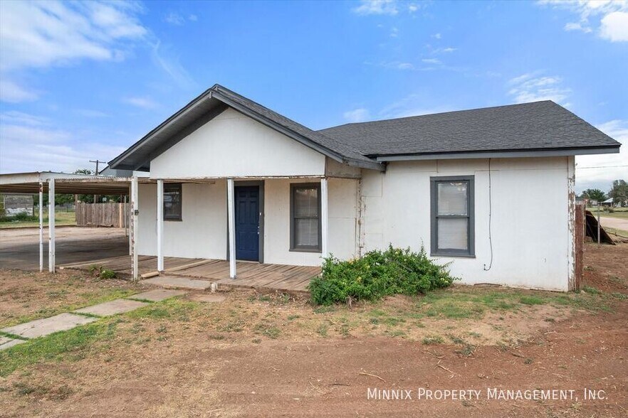 Building Photo - 1302 Ave. E (FS)-1