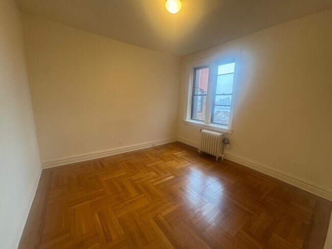 Building Photo - 35-39-39 Fulton St