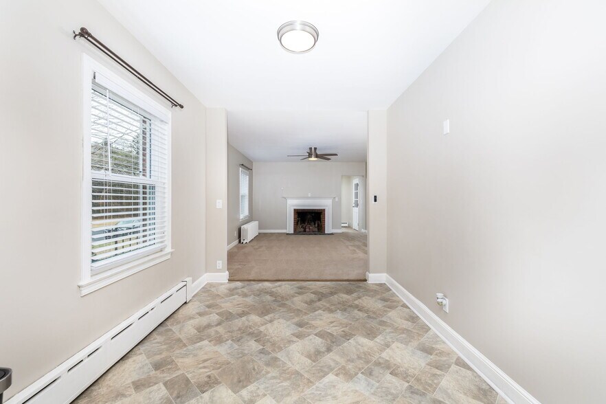 Building Photo - 192 Spring St