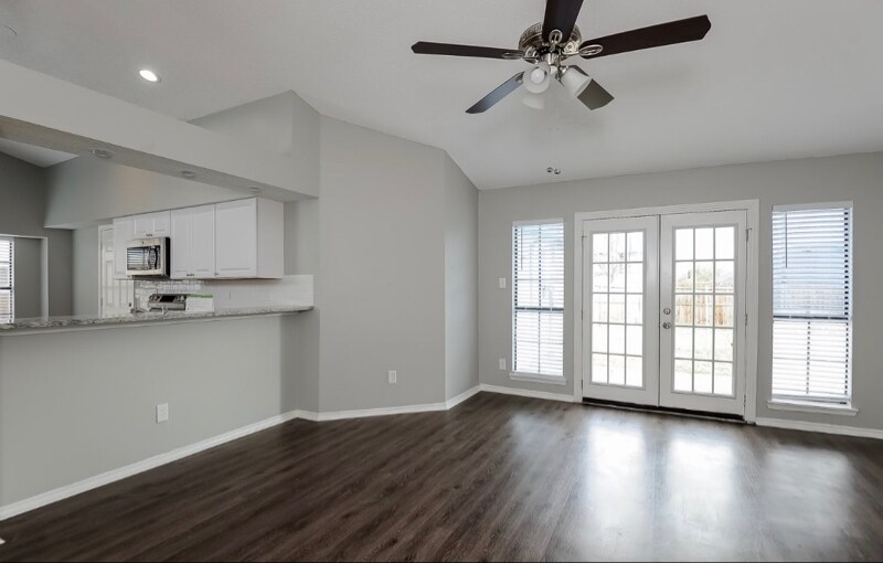 Building Photo - 3707 Seville Ln