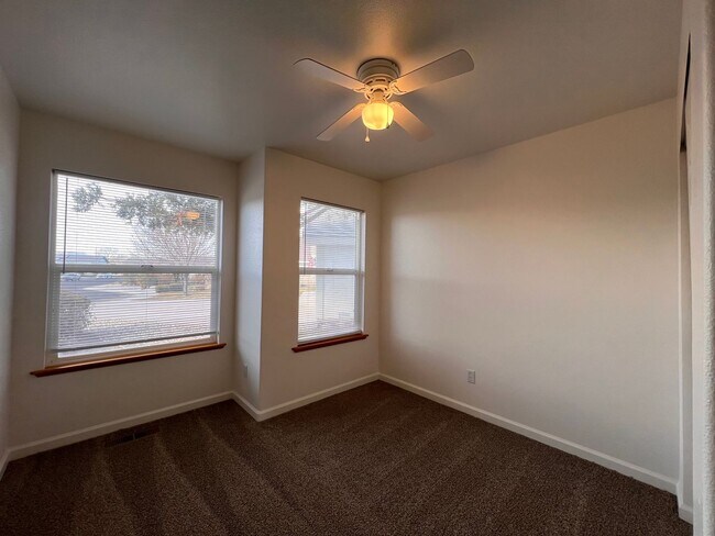 Building Photo - 3-bedroom Home in Desert Lakes Subdivision, Fernley