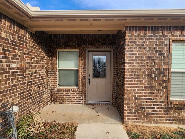 Building Photo - 437 Dunlap Ave