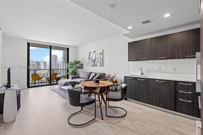 Building Photo - 45 SW 9th St