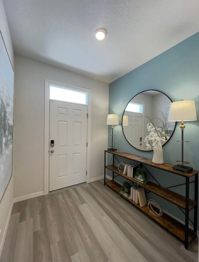 Building Photo - 12901 SW Forli Wy