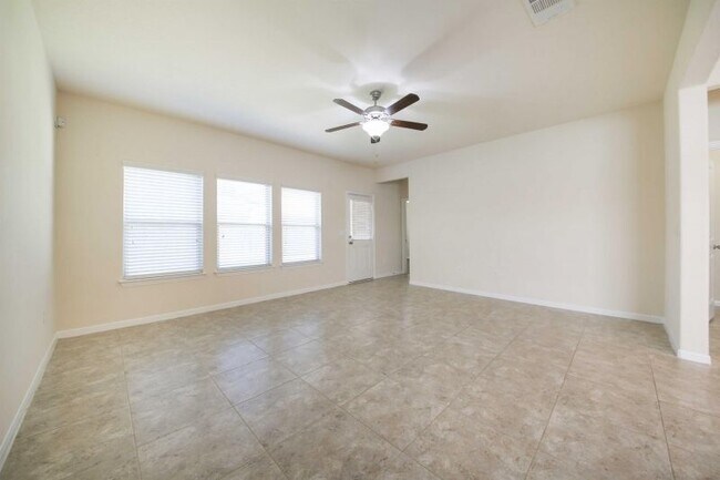Building Photo - 14002 Madrigal Ln