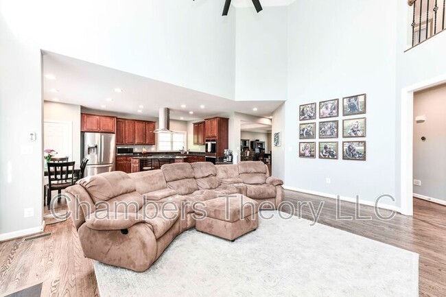 Building Photo - 25798 S Village Dr