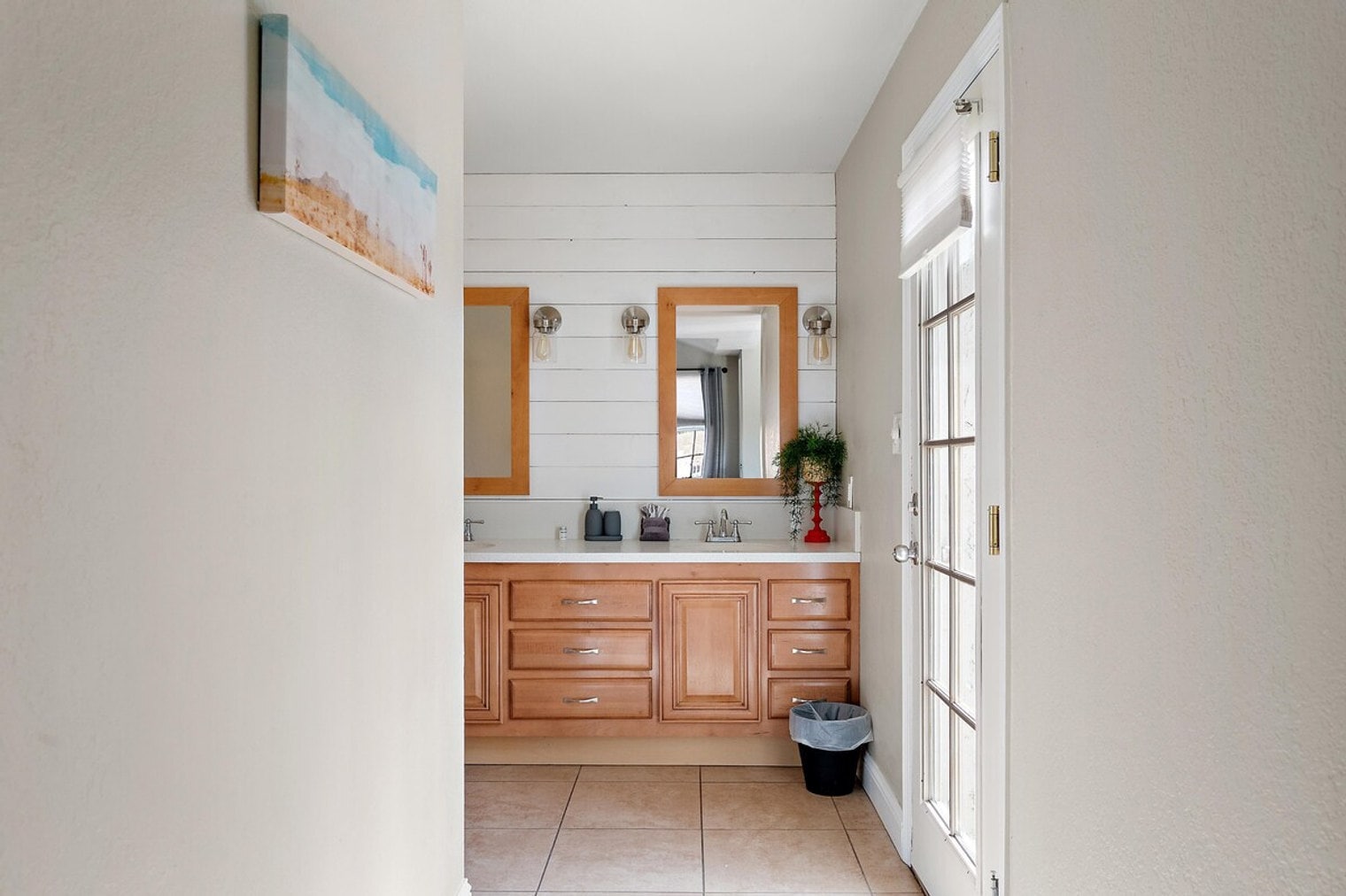 Building Photo - 4329 E Cherokee St