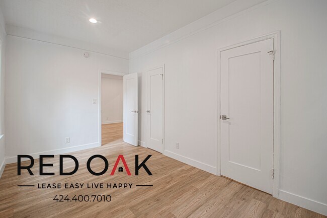 Building Photo - 1818 Whitley Ave