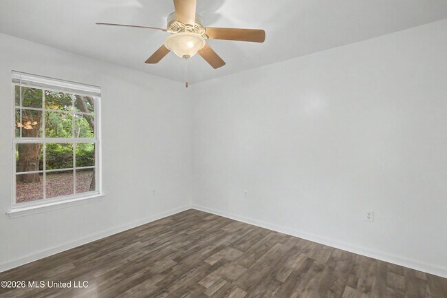 Building Photo - 124 30th 1/2 St