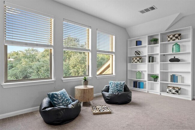 Building Photo - 166 Briarpatch Ct