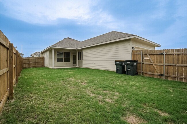 Building Photo - 237 Arabian Colt Dr