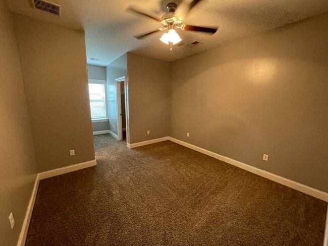 Building Photo - 4BD/4.5BA FOR RENT