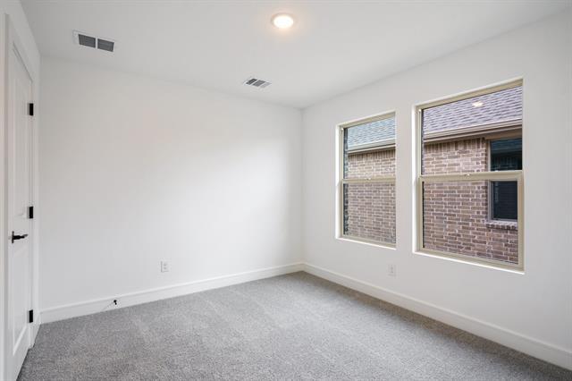 Building Photo - 718 Sunflower Trl