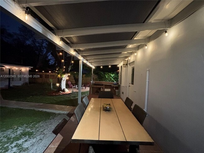 Building Photo - 151 NW 165th St