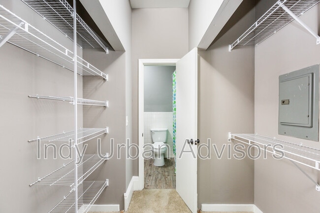 Building Photo - 909 Massachusetts Ave