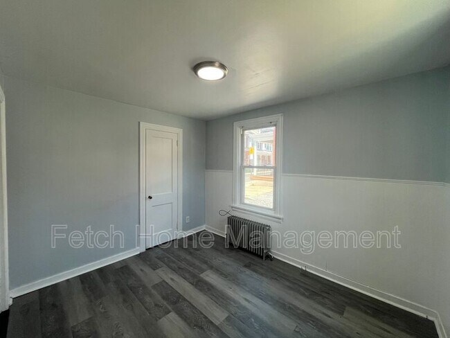 Building Photo - 416 New St