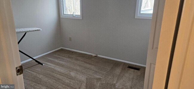 Building Photo - 10129 Peanut Mill Dr