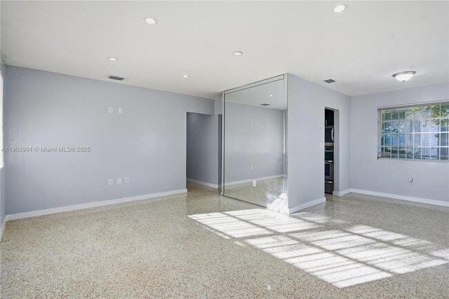 Building Photo - 901 NW 55th St