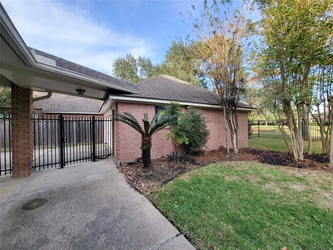 Building Photo - 5306 Pebble Way Ln