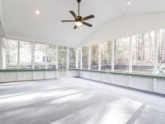 Building Photo - 176 Azalea Dr