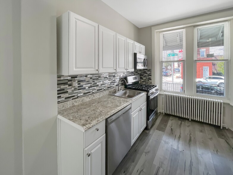 Building Photo - 1101 N 41st St