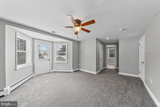 Building Photo - 4236 Florida Ave