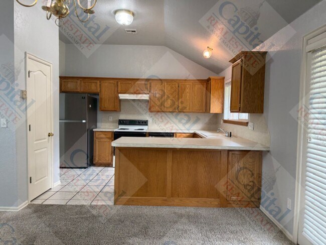 Building Photo - 1720 Briarcreek