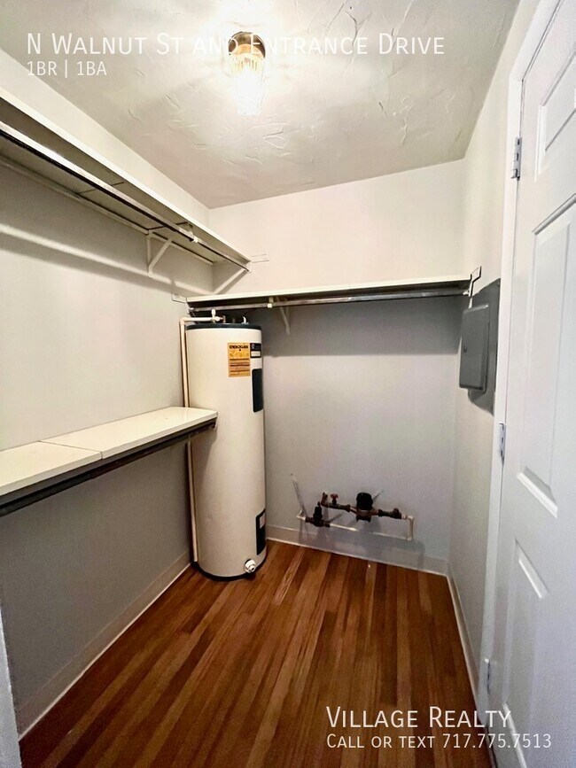 Building Photo - 312 N Walnut St