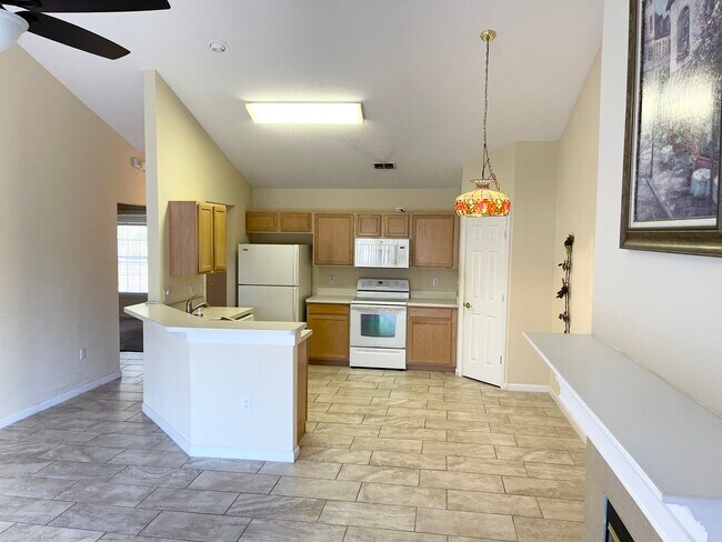 Building Photo - 24 Bunker View Dr