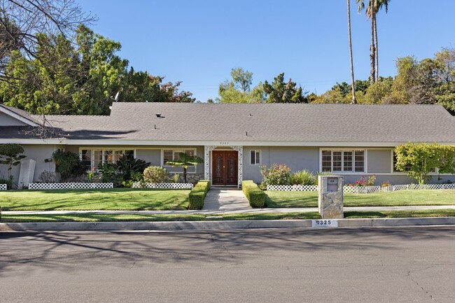 Building Photo - Welcome to this Beautiful Ranch-Style Home...