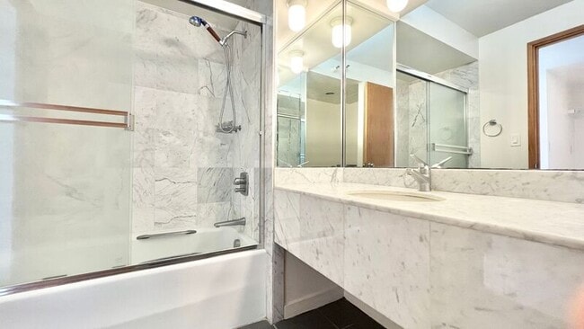 Building Photo - 1330 Ala Moana Blvd