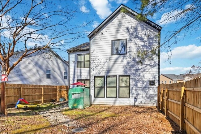 Building Photo - 5675 Falls Landing Dr