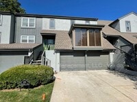 Building Photo - 209 Woodbridge Ln