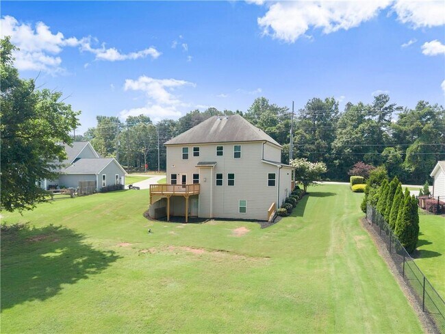 Building Photo - 6292 Gaines Ferry Rd