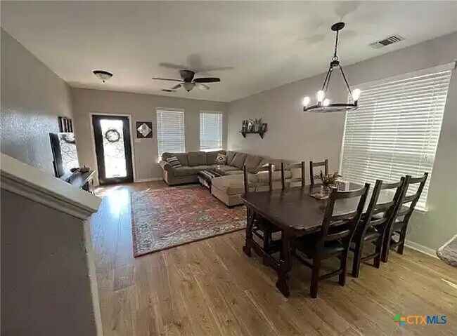 Building Photo - 248 Oak Creek Way