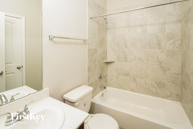 Building Photo - 74 Georgia Street