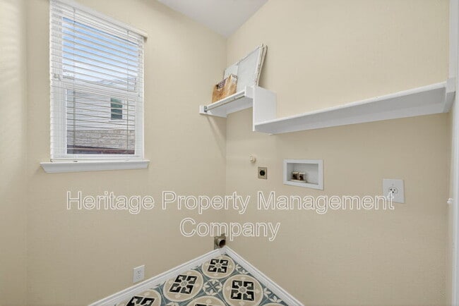 Building Photo - 13168 Mystic Saddle