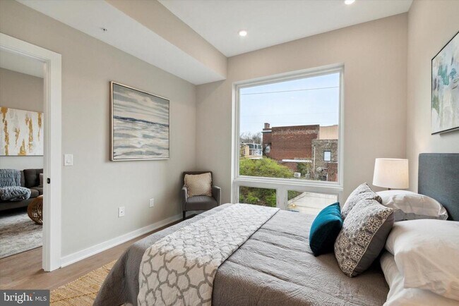 Building Photo - 308 W Chelten Ave