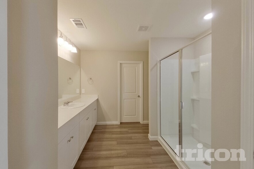 Building Photo - 2528 Granite Pass