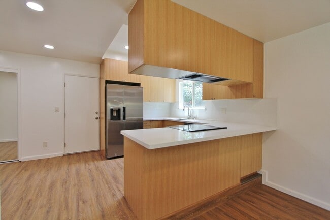 Building Photo - $3,990 - GORGEOUS FOUR BEDROOM HOME IN NOR...