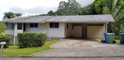 Building Photo - House in Kahaluu with breathtaking views!