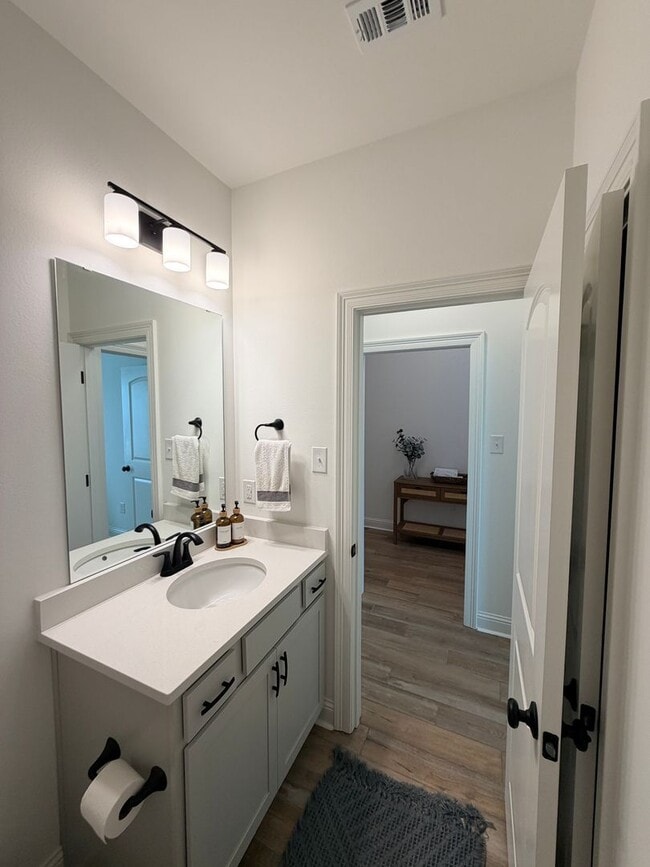 Building Photo - New Neighborhood.. Close to Barksdale Air Force Base..