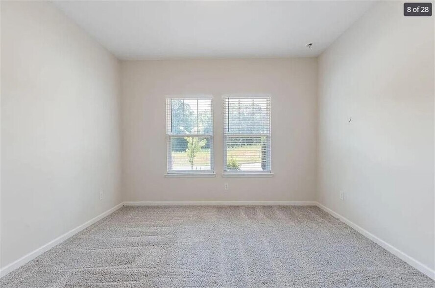 Building Photo - 6901 Durham Ln