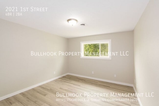 Building Photo - 2021 1st St