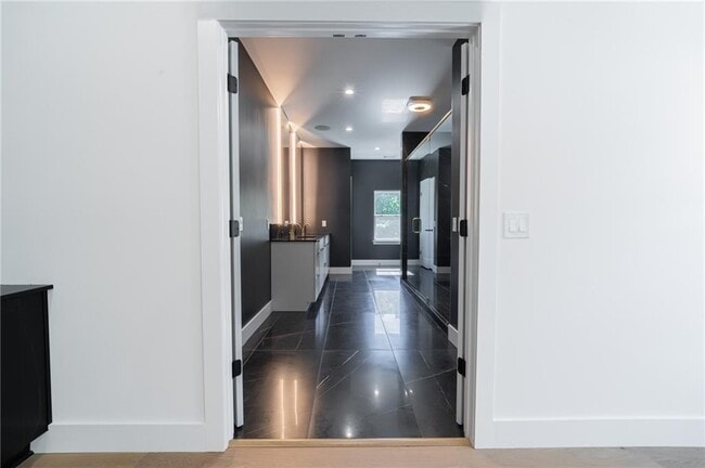 Building Photo - 4051 Annecy Dr SW
