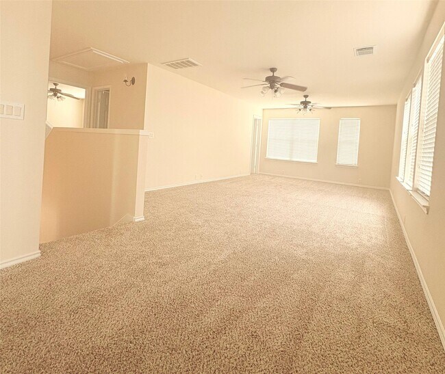 Building Photo - 5818 Kenwood