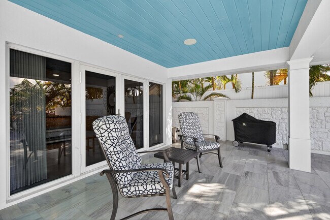 Building Photo - 3109 NE 42nd Ct