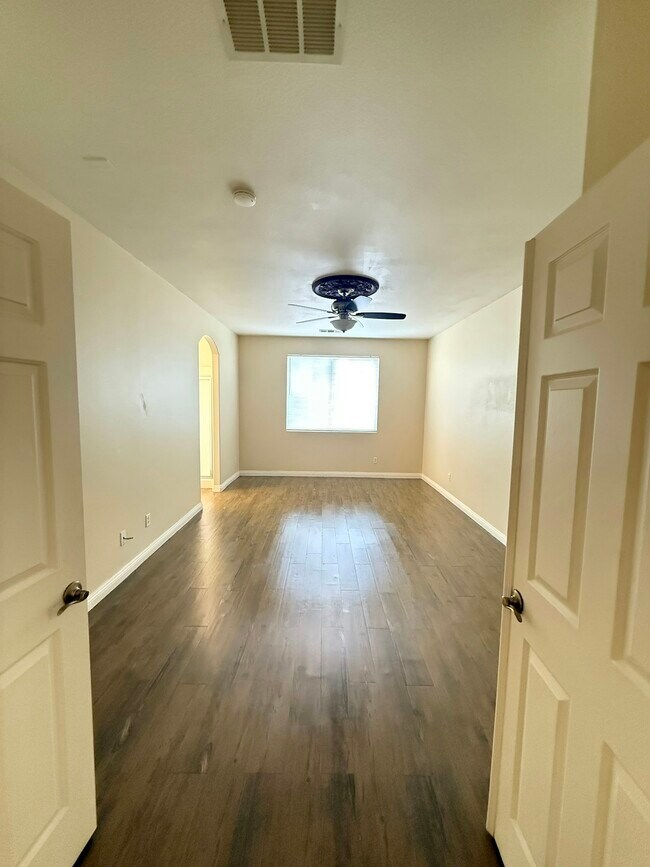 Building Photo - 1175 Sykes Dr