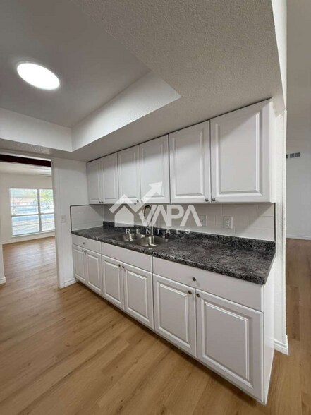 Building Photo - 8342 New World Dr
